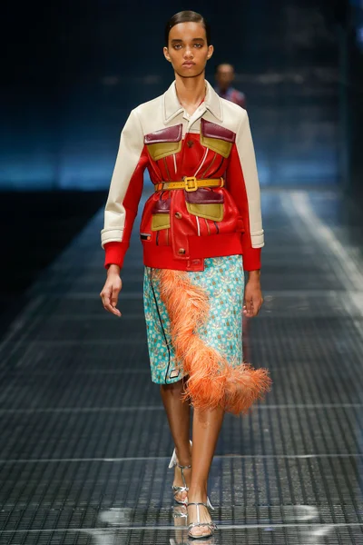 Look 26